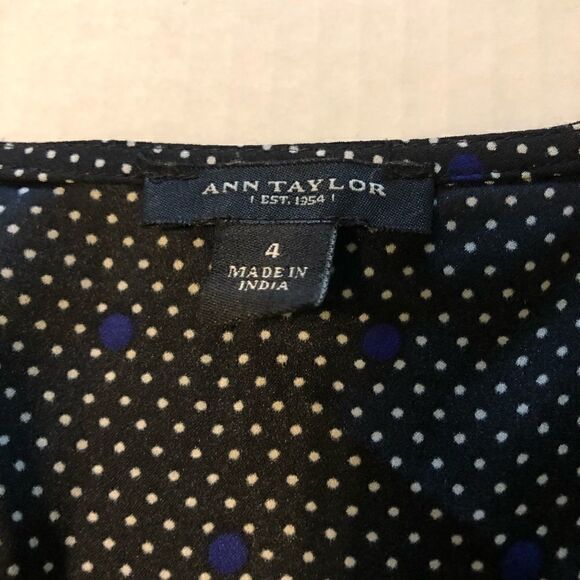 3/$15 or 5/$20 Ann Taylor wrap v-neck top gathered side tie sz 4 - Picture 4 of 5